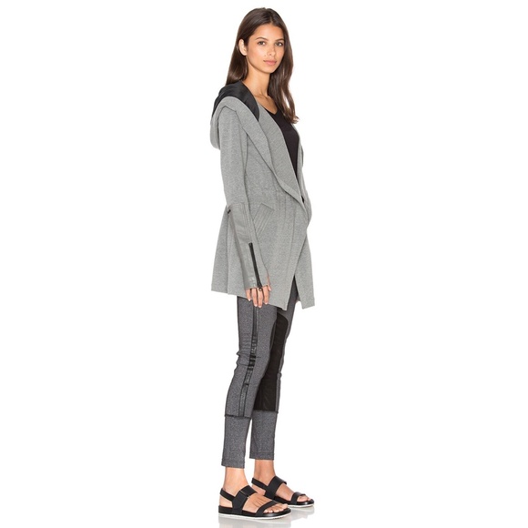 ✨NWT✨ BLANC NOIR Traveler Hooded Wrap Jacket in Heather Grey Black Sz Small - Picture 3 of 16
